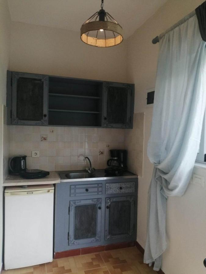 קפלוס Dionisia Apartments 2 מראה חיצוני תמונה