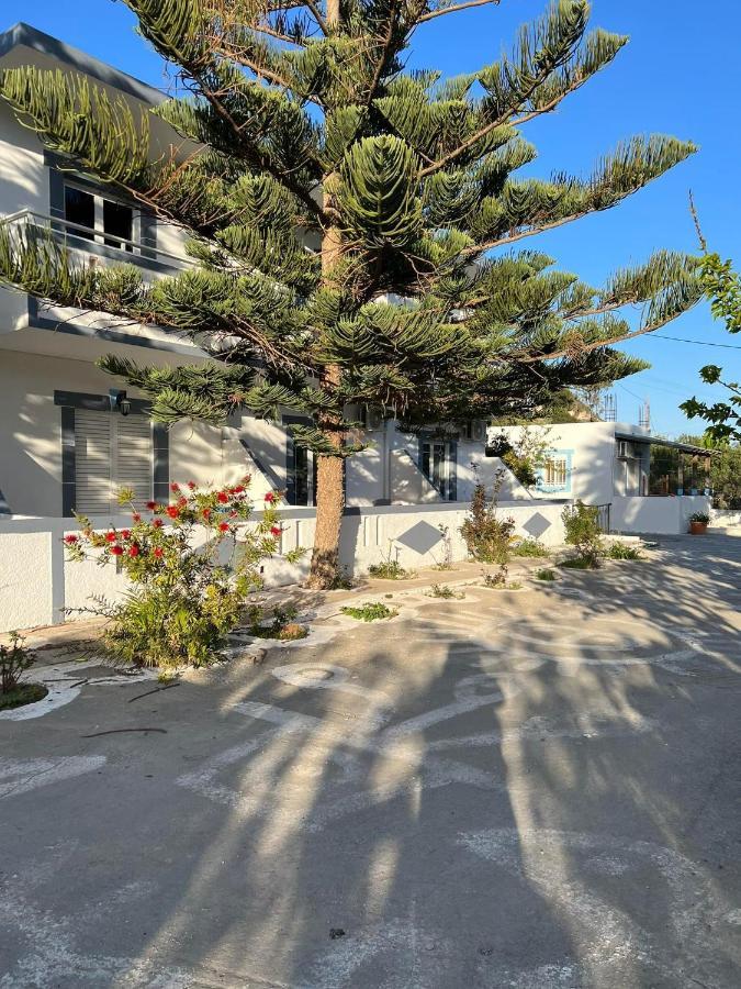 קפלוס Dionisia Apartments 2 מראה חיצוני תמונה